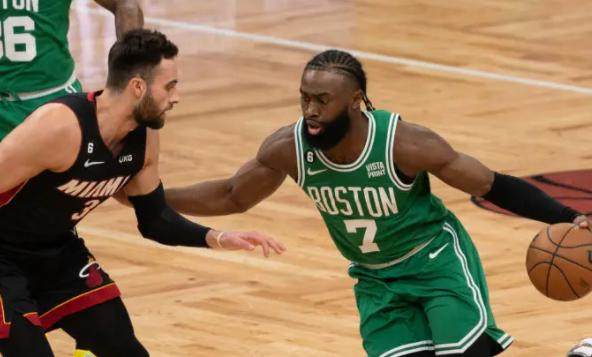 星空体育官网-5年3.04亿破纪录！布朗配得上超级顶薪？绿军添压力