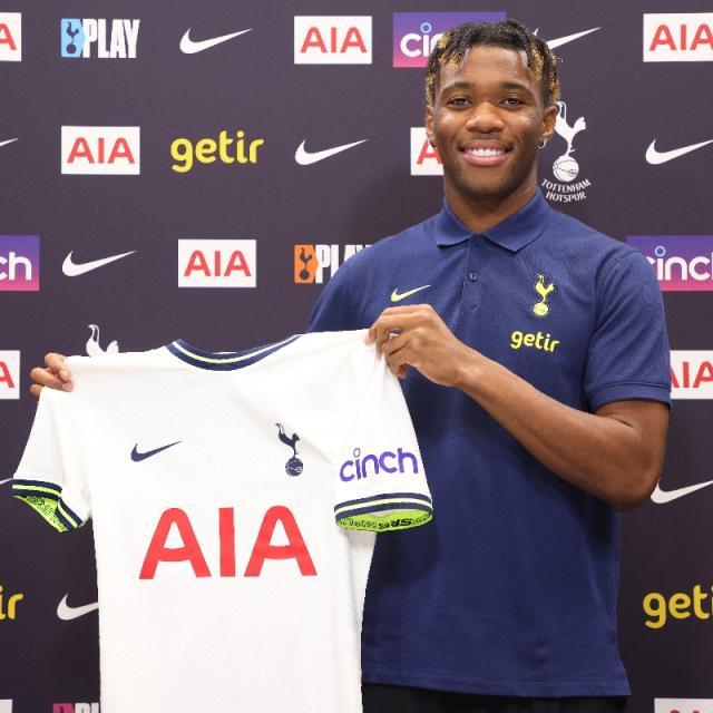 星空体育-热刺1800万签意大利新锐左闸，今夏引援已烧1.2亿