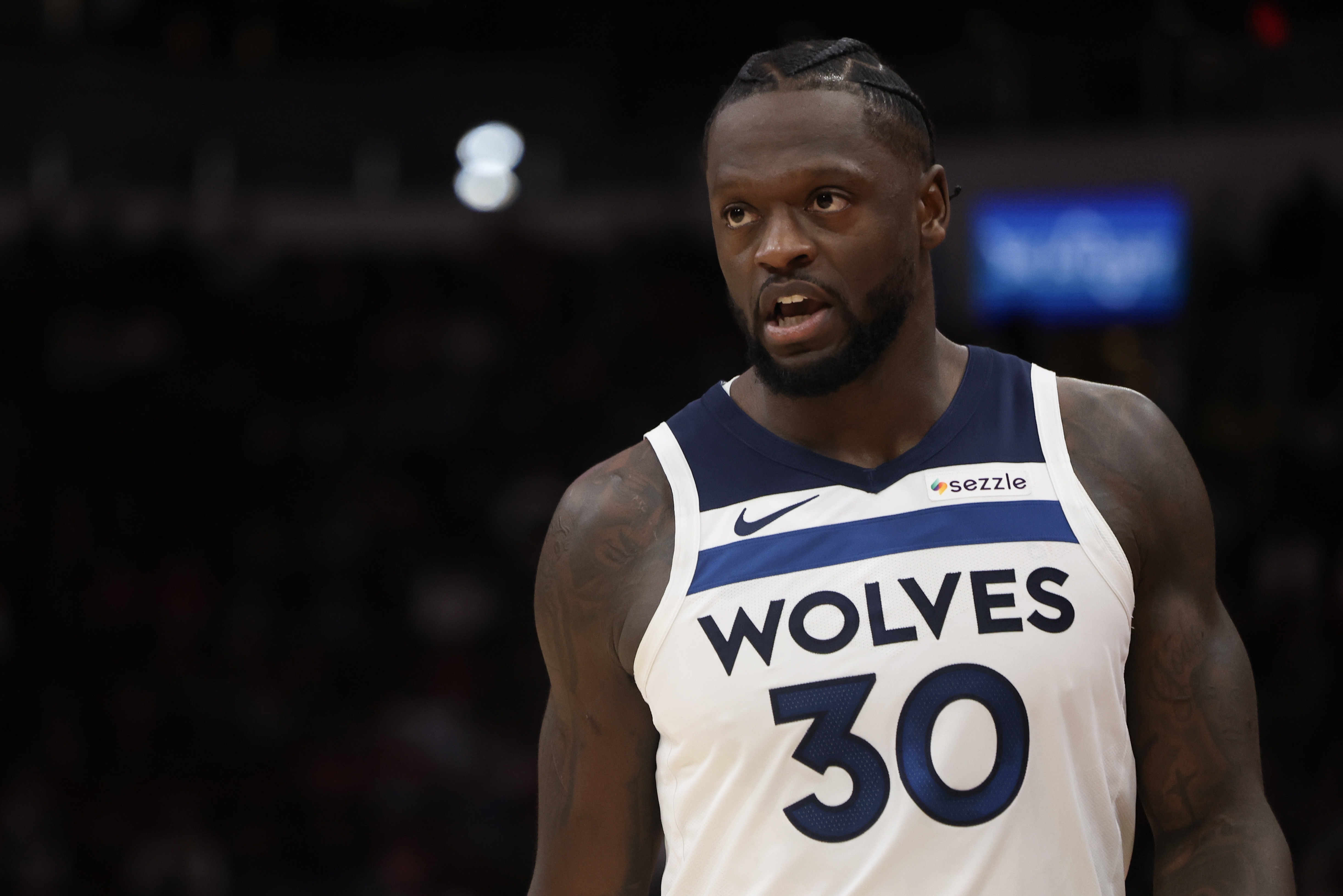 星空体育入口-兰德尔出战23分钟 15中7&amp;三分6中1拿18分7板2助 出现6失误