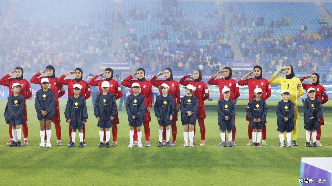 星空体育下载-伊朗女足被监视！特工身份疑曝光 球迷报警：他威胁要杀害我们