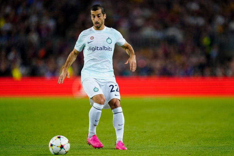 星空体育入口-国米官方：姆希塔良左大腿肌肉拉伤，将在几天内接受进一步评估