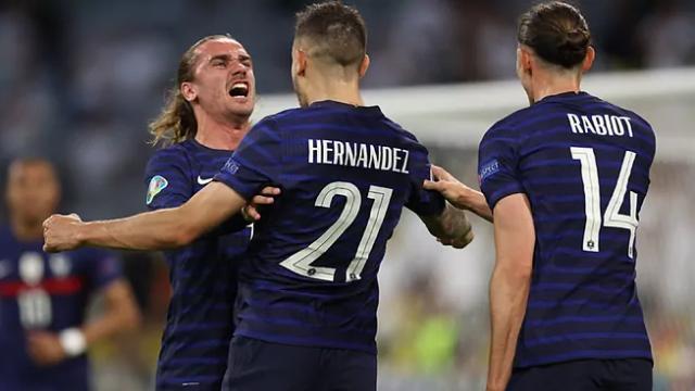 星空体育-梁宏业：法国队扛起反足球大旗